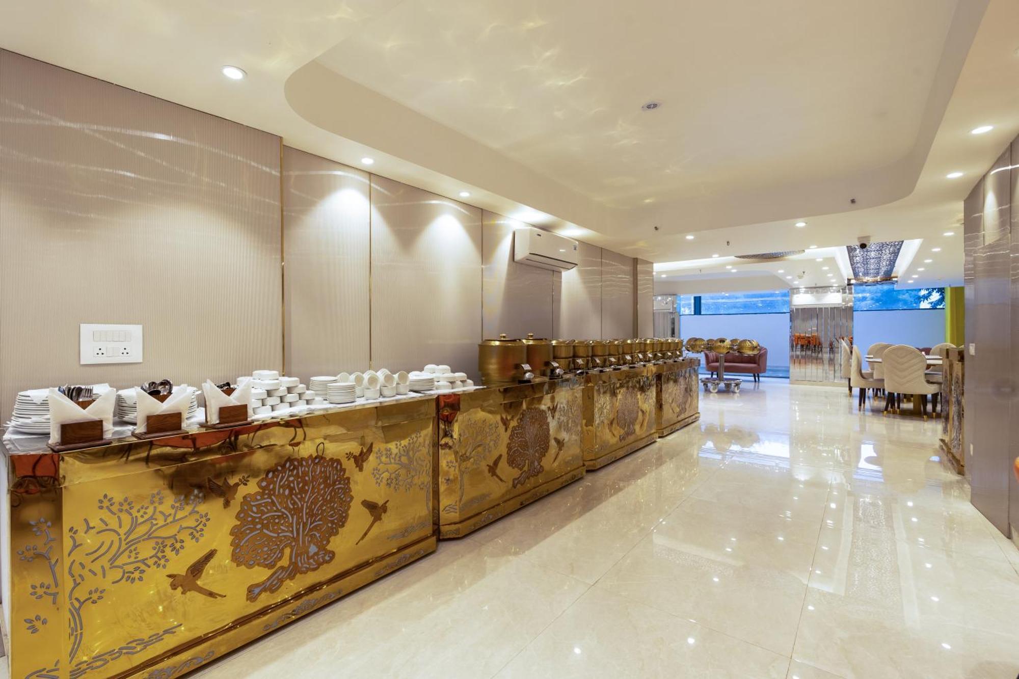 Hotel Ginger Palace Delhi Airport New Delhi Exteriör bild