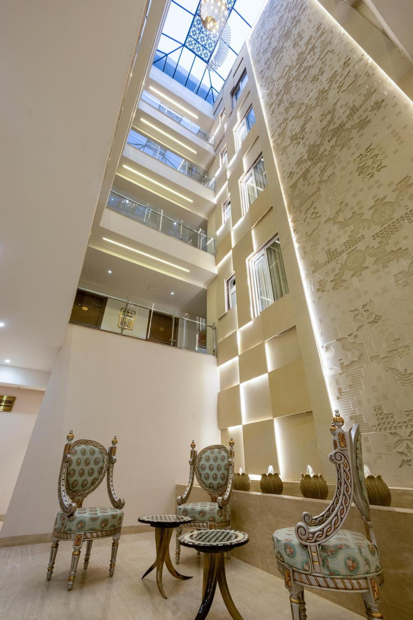 Hotel Ginger Palace Delhi Airport New Delhi Exteriör bild