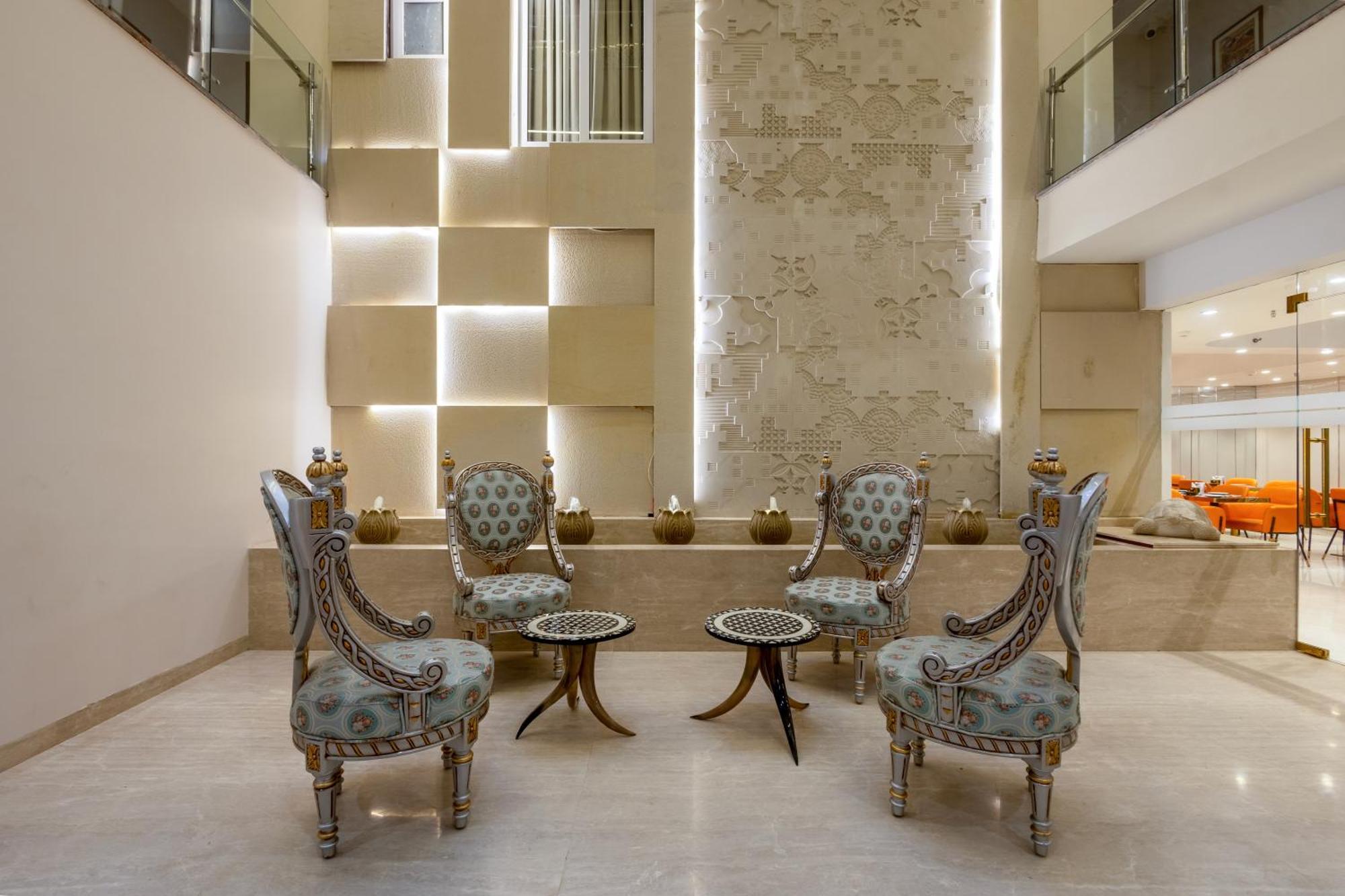 Hotel Ginger Palace Delhi Airport New Delhi Exteriör bild