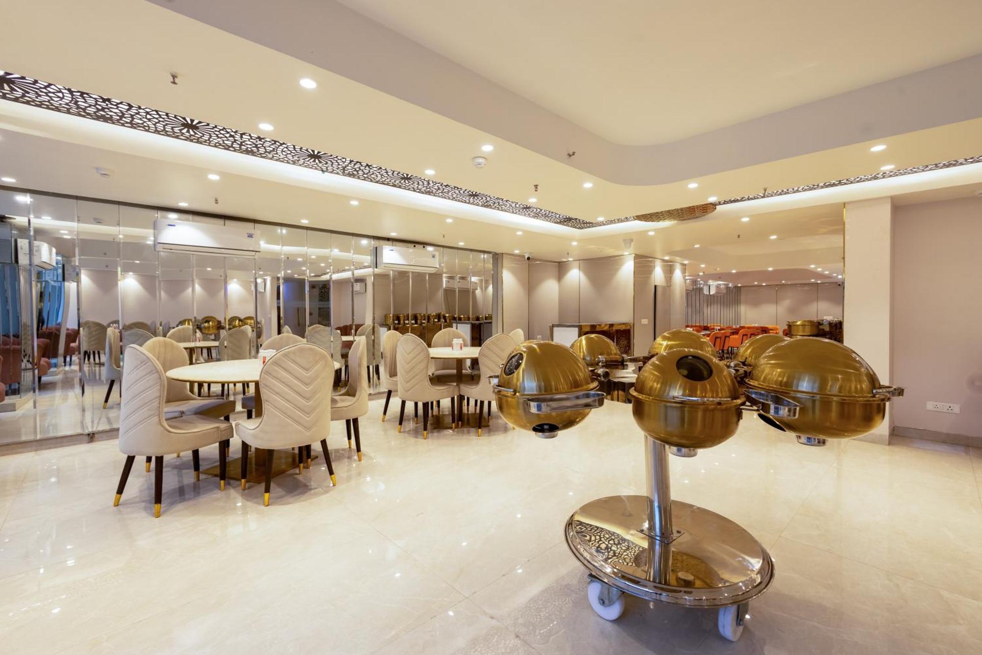 Hotel Ginger Palace Delhi Airport New Delhi Exteriör bild